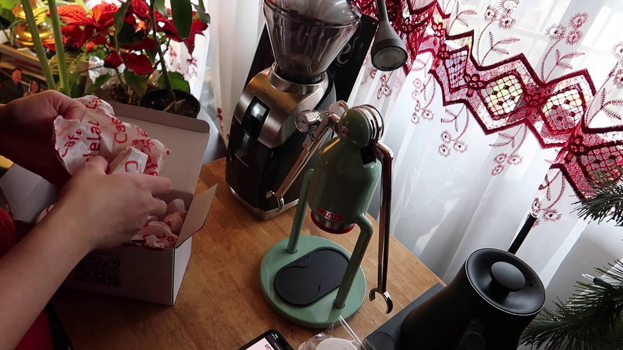 Cafelat Robot Barista UNBOXING