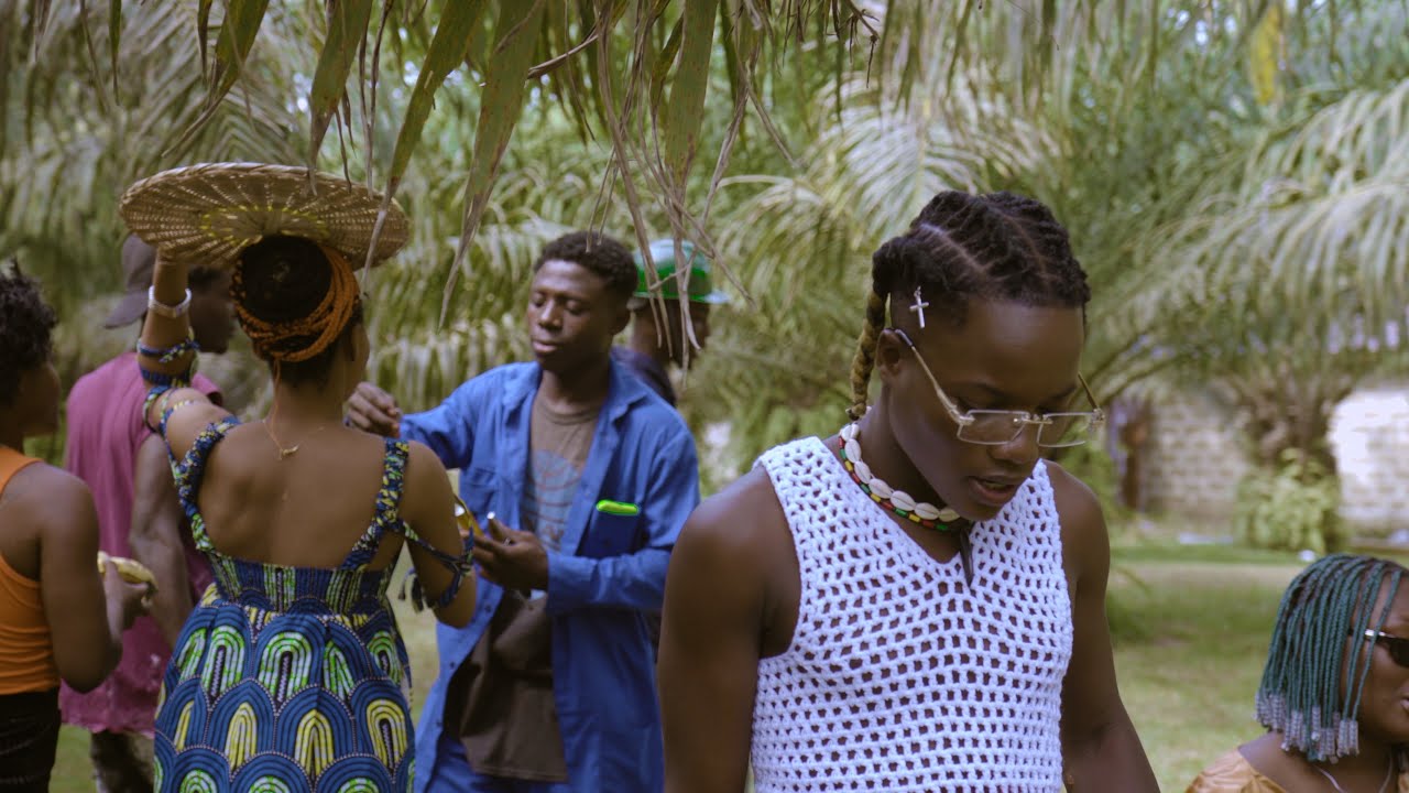 BouchïGinG - 3x Saint (Clip Officiel) Directed By LIO TUBEL