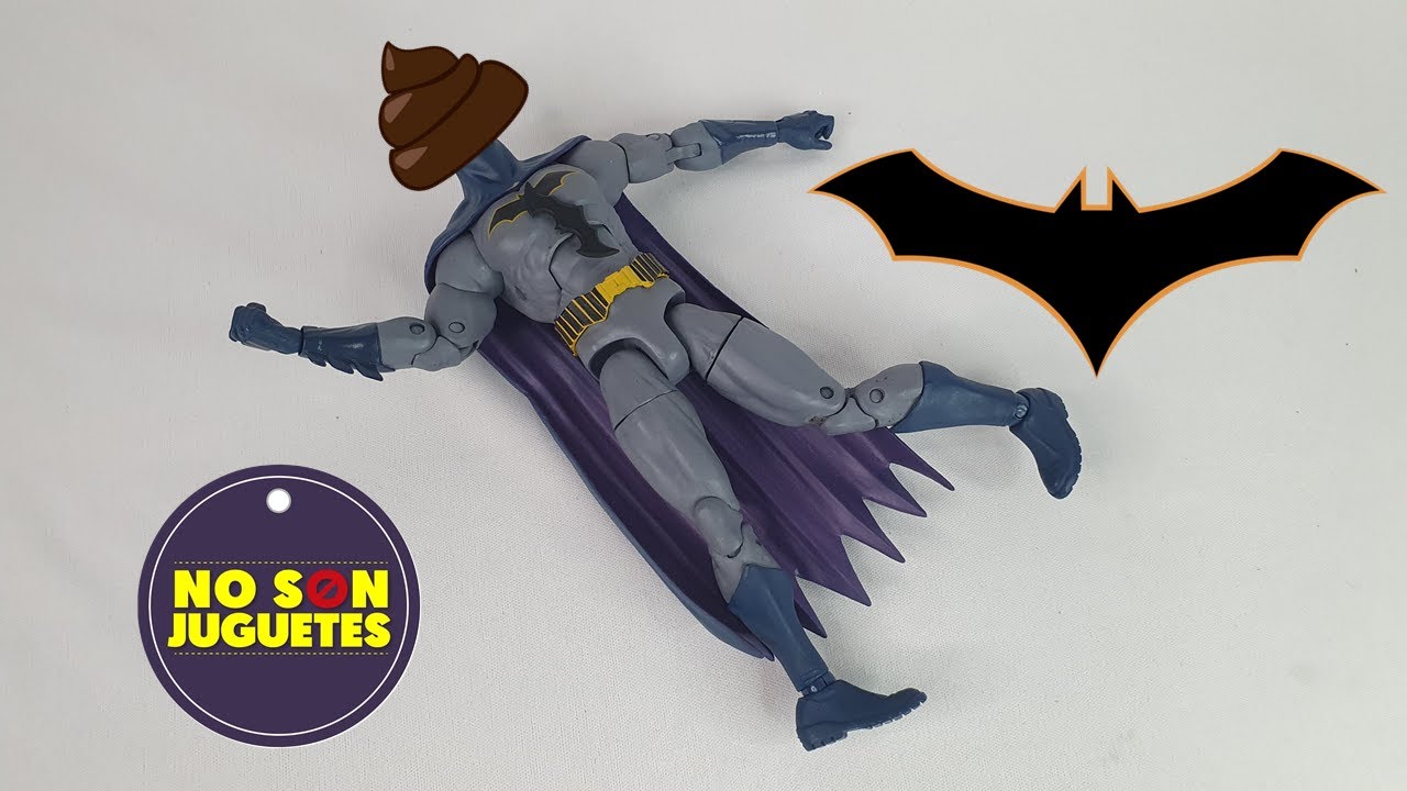 No Son Juguetes: La peor figura de Batman de la historia - DC Essentials Batman review en español