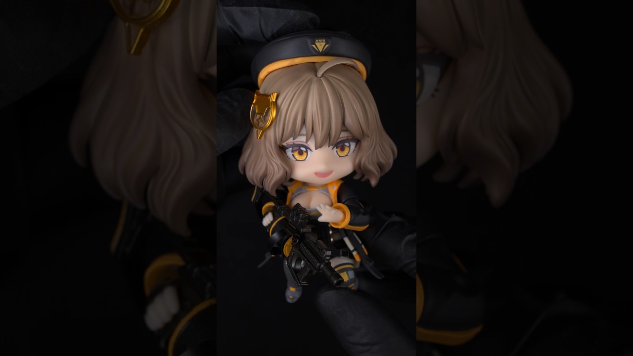 Nendoroid Anis figure unboxing 