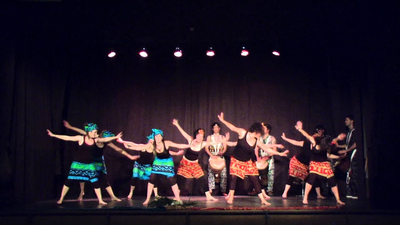 Ritmo Kassa. Clase de danza africana con María Arcos