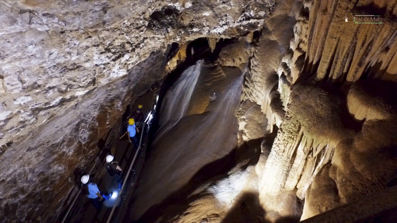 Monumento Natural Estadual Gruta Rei do Mato com legenda
