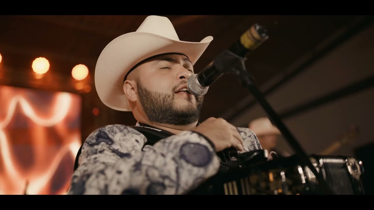 Activo 100 - Un Suspiro ( en vivo )