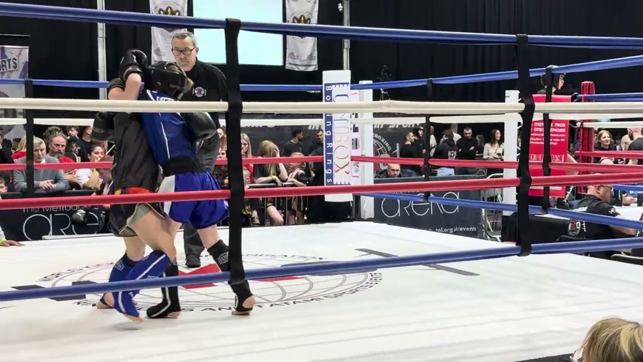 First ever kickboxing fight for kaka Omer after many Thai boxing fight start with kickboxing 