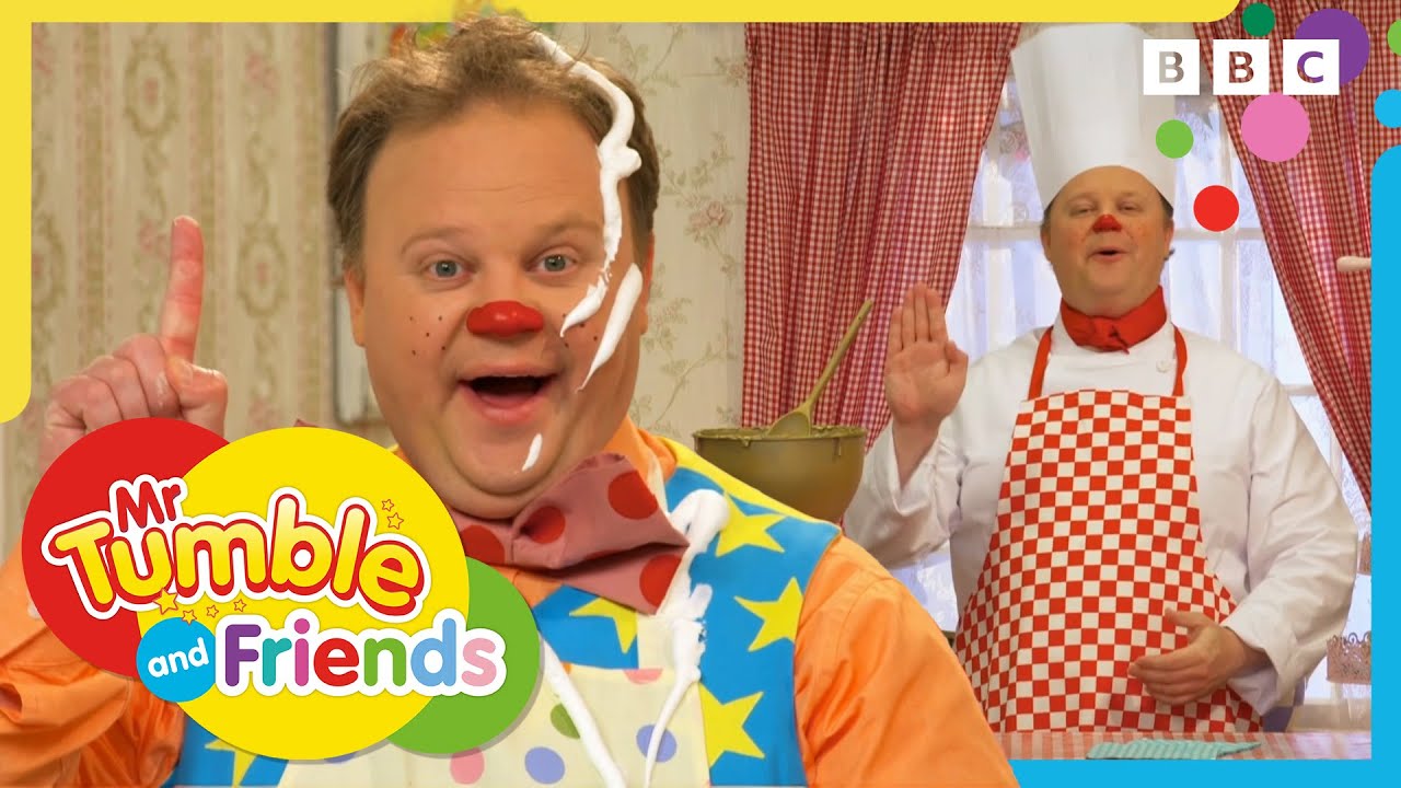Bake with the Tumbles 🎂 | Mr Tumble and Friends