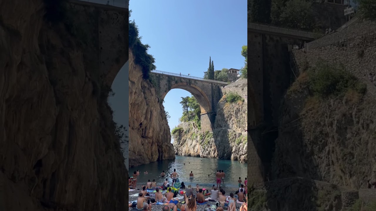 Amazing 30 m dive from bridge in Fiordo Furore.