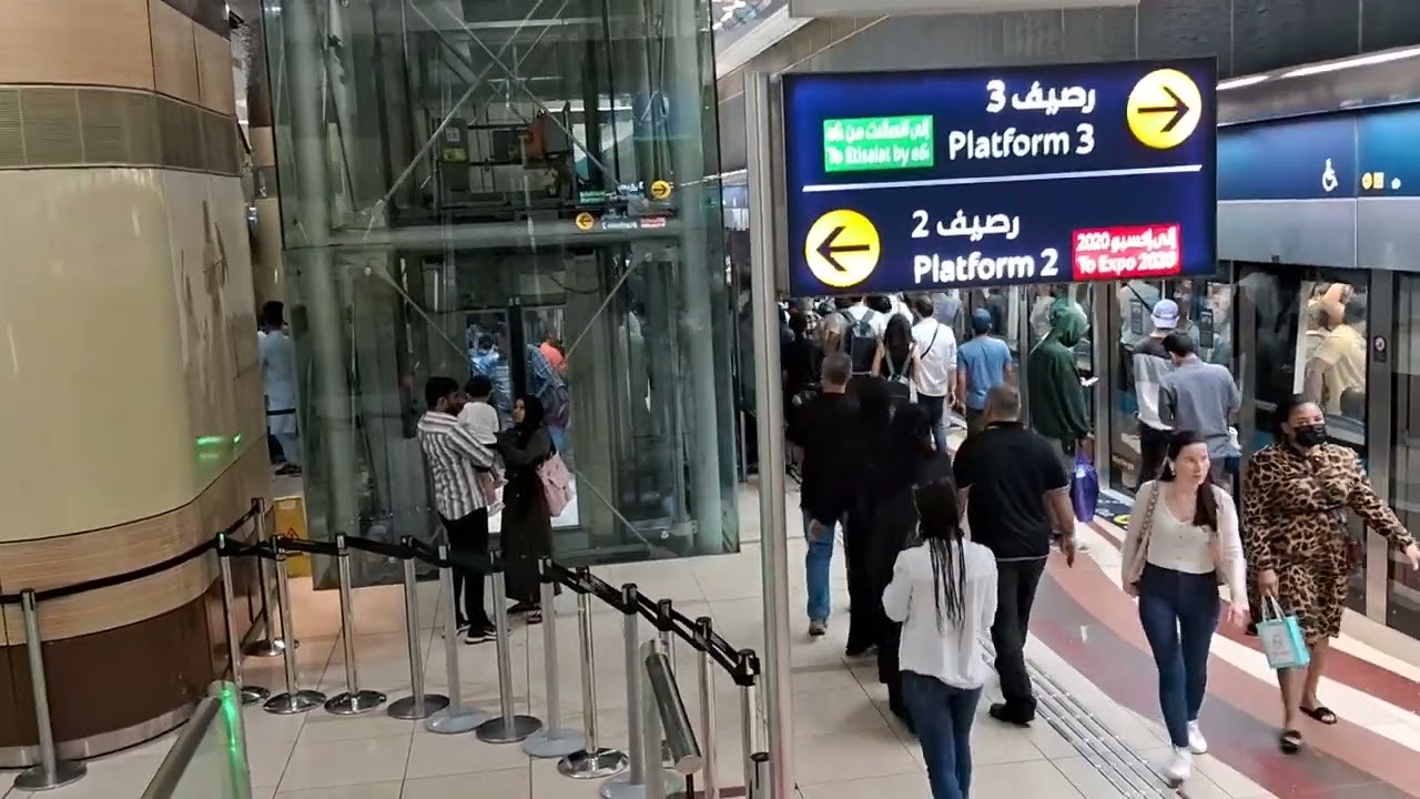 Dubai Union Metro Station | BurJuman Metro Station | Union to BurJuman..!!