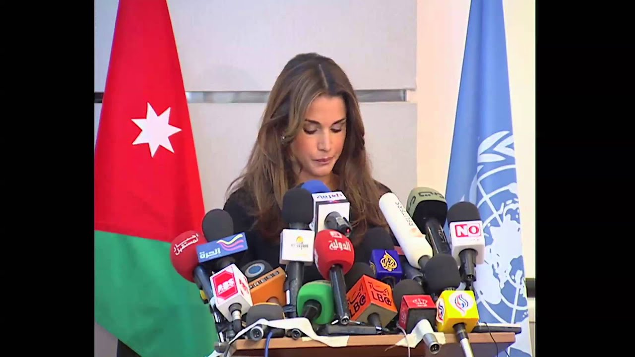 Queen Rania at a press conference on Gaza