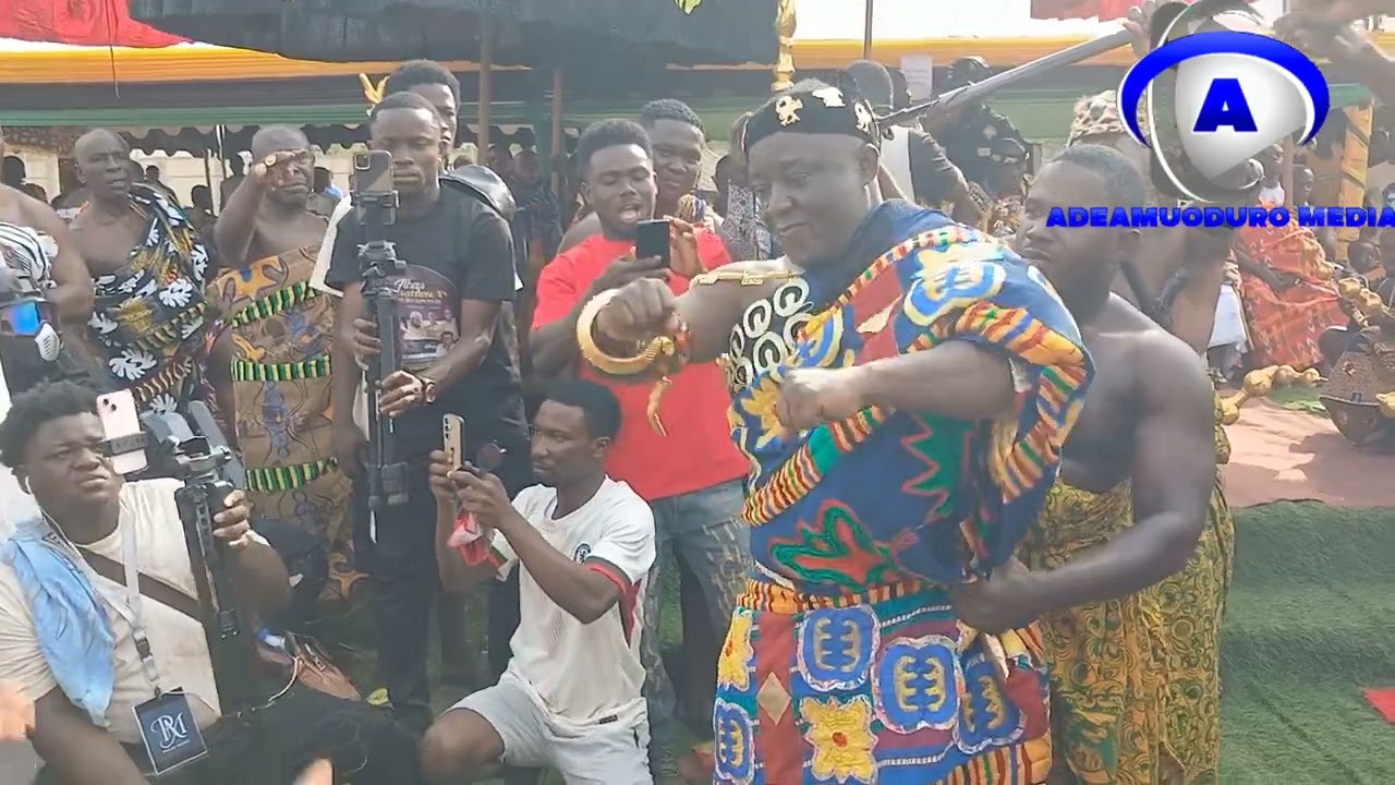 Arrival of Amakye - Barehene at Apomasu Yam Festival Grand Durbar #culture #otumfuooseitutu 