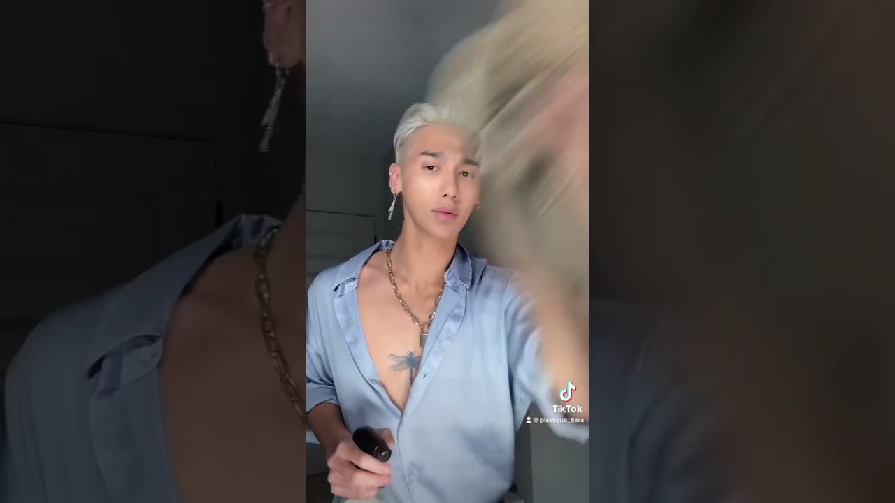 Plastique Tiara Iconic Wipe it Down Challenge
