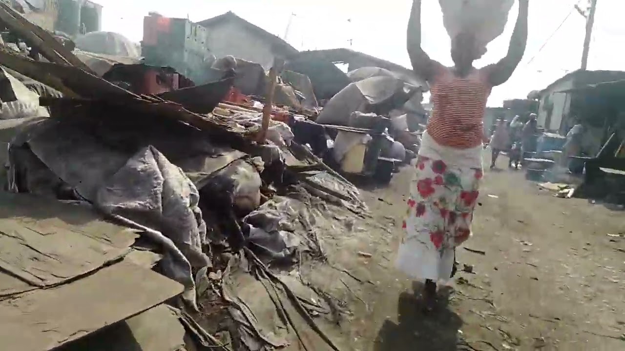 North industrial area (circle) to Kantamanto railway Accra Ghana (Makola Number 2) Agbogbloshie