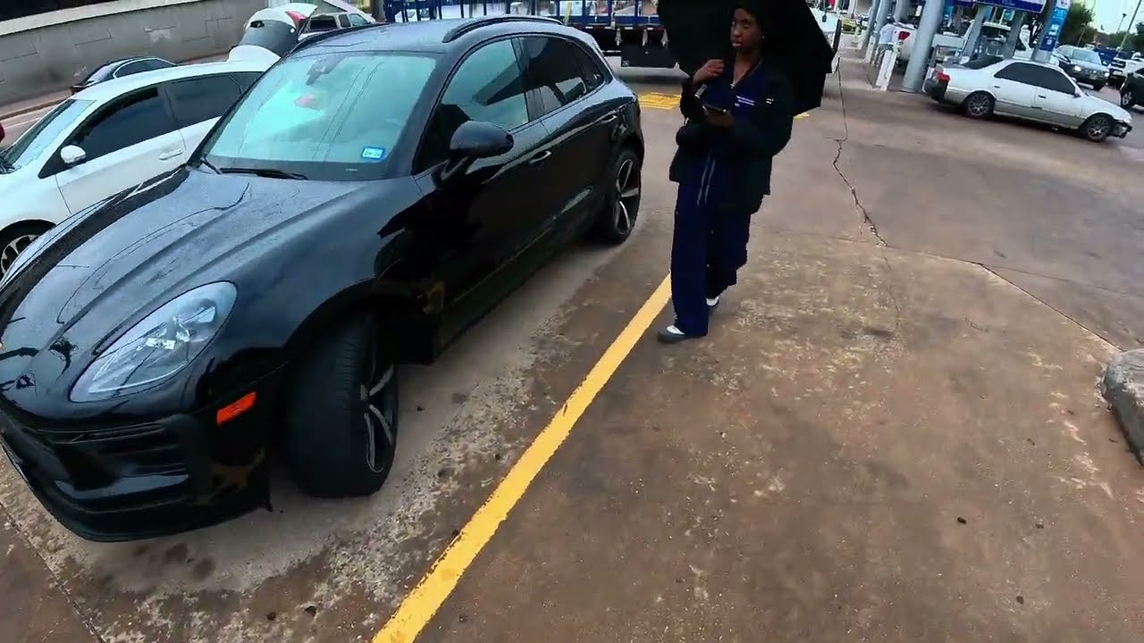How To Change a Spare Tire on a Porsche Macan. #roadside #automobile #porshe #mechanic #car #diy #yt