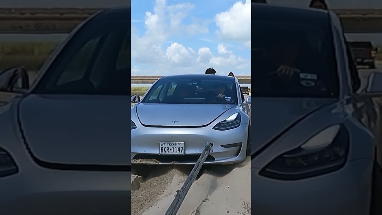 F250 Rescues Stuck TESLA At The Beach! #offroadrecovery #offroad #Tesla #ford #f250 #texas #4x4