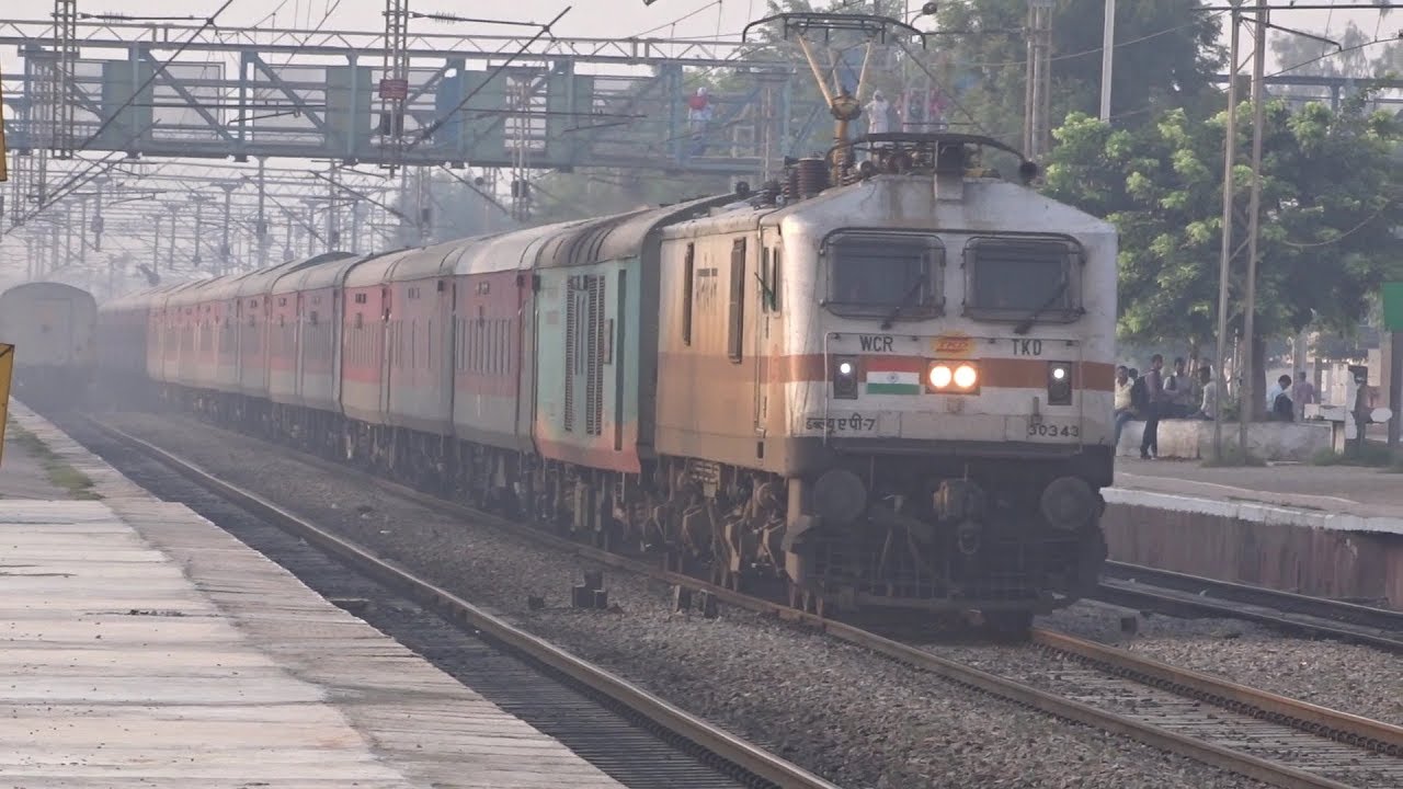 Train Spotting At Asaoti, India Full Coverage I Fastest Tracks Of Indian Railways