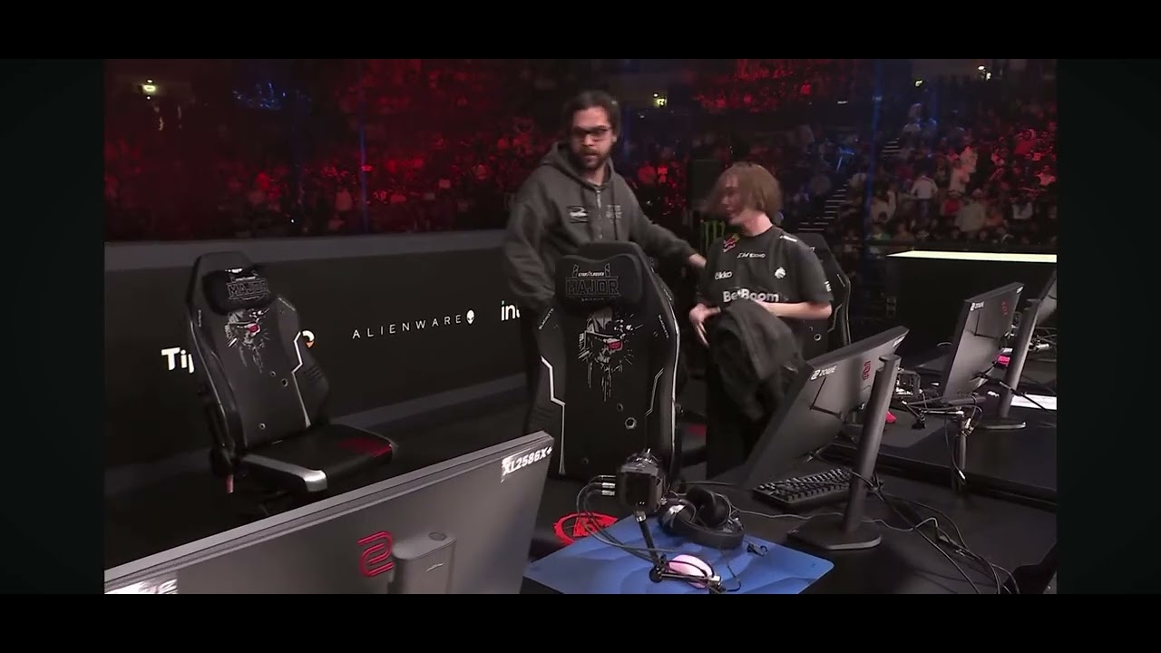 Donk after loosing the Budapest Major semi-final :(