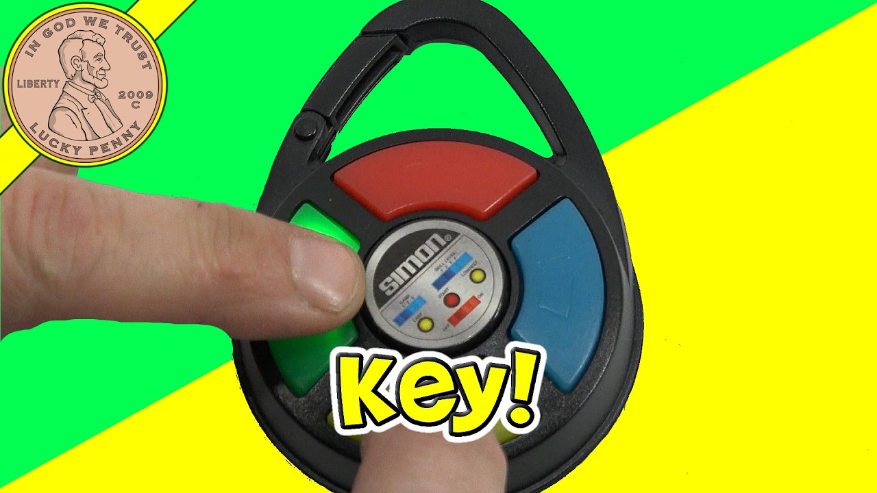 Электронная игра-брелок Simon Mini Key Chain от Hasbro, 2002 год.