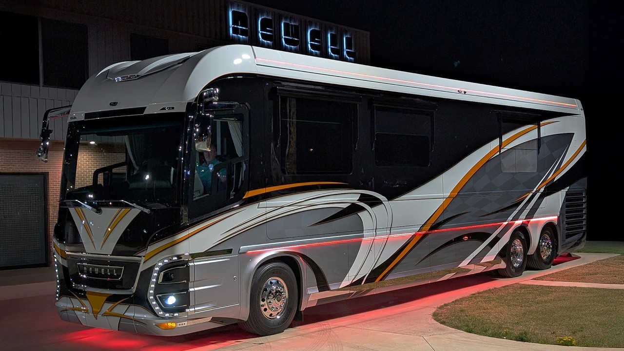 Touring Custom 2026 Newell Coach #1840