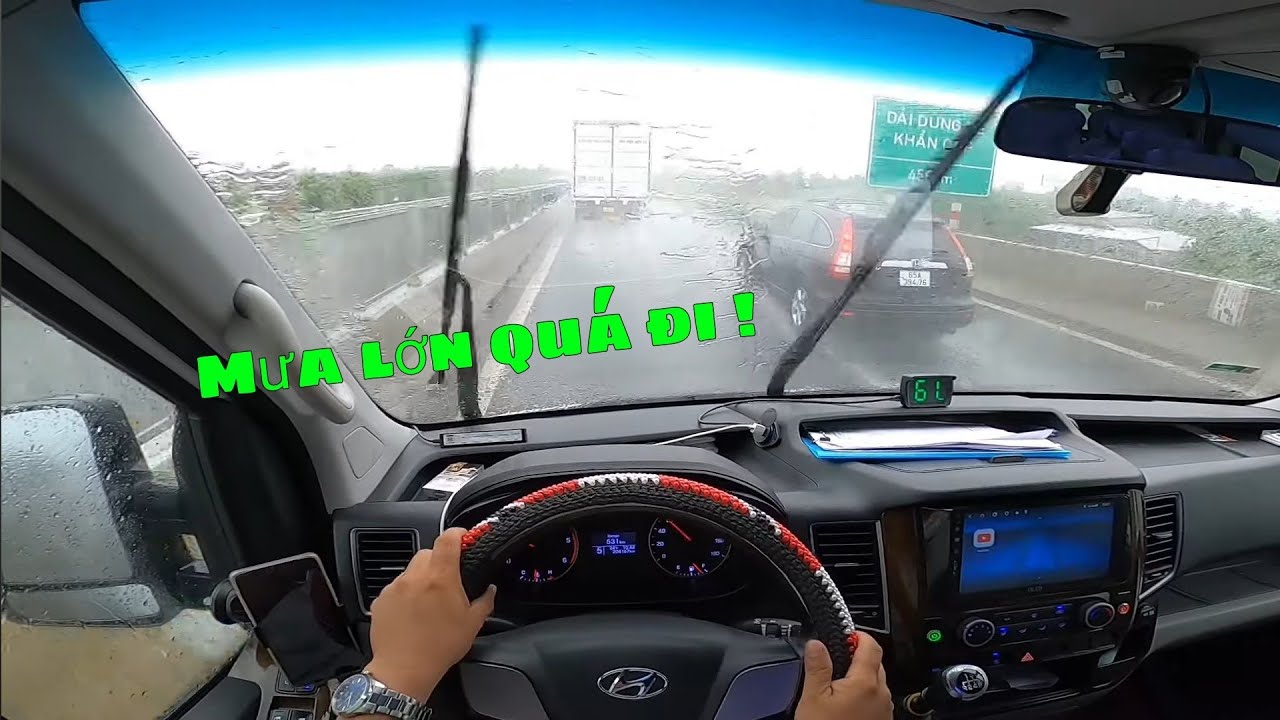 Full hành trình Sài Gòn một mình giữa trời mưa ?