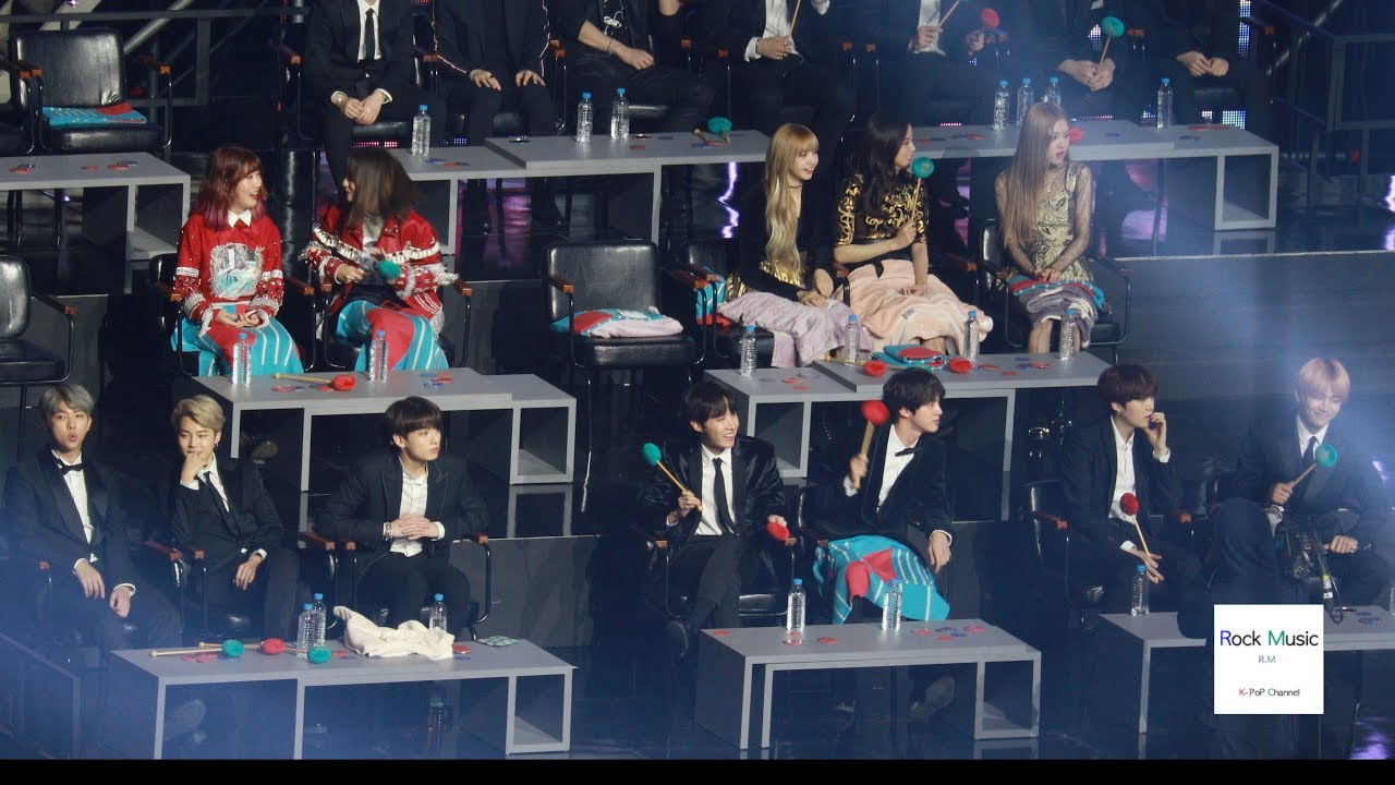 방탄소년단 (BTS) X 블랙핑크 (BLACKPINK) React to 화사 Hand Clap + 주지마[4K 직캠]@190105