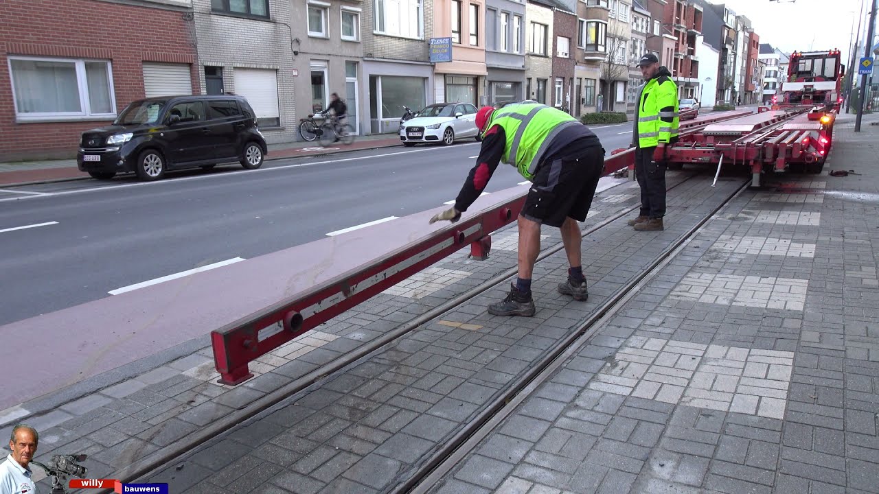 trams transporteren uitzonderlijk vervoer  met dieplader zo werkt het