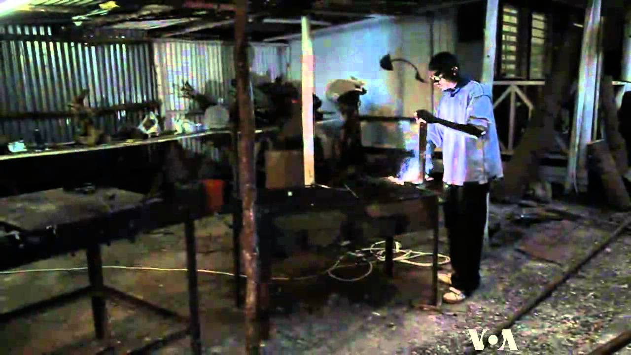 Young Kenyan Artists Face Tough Market