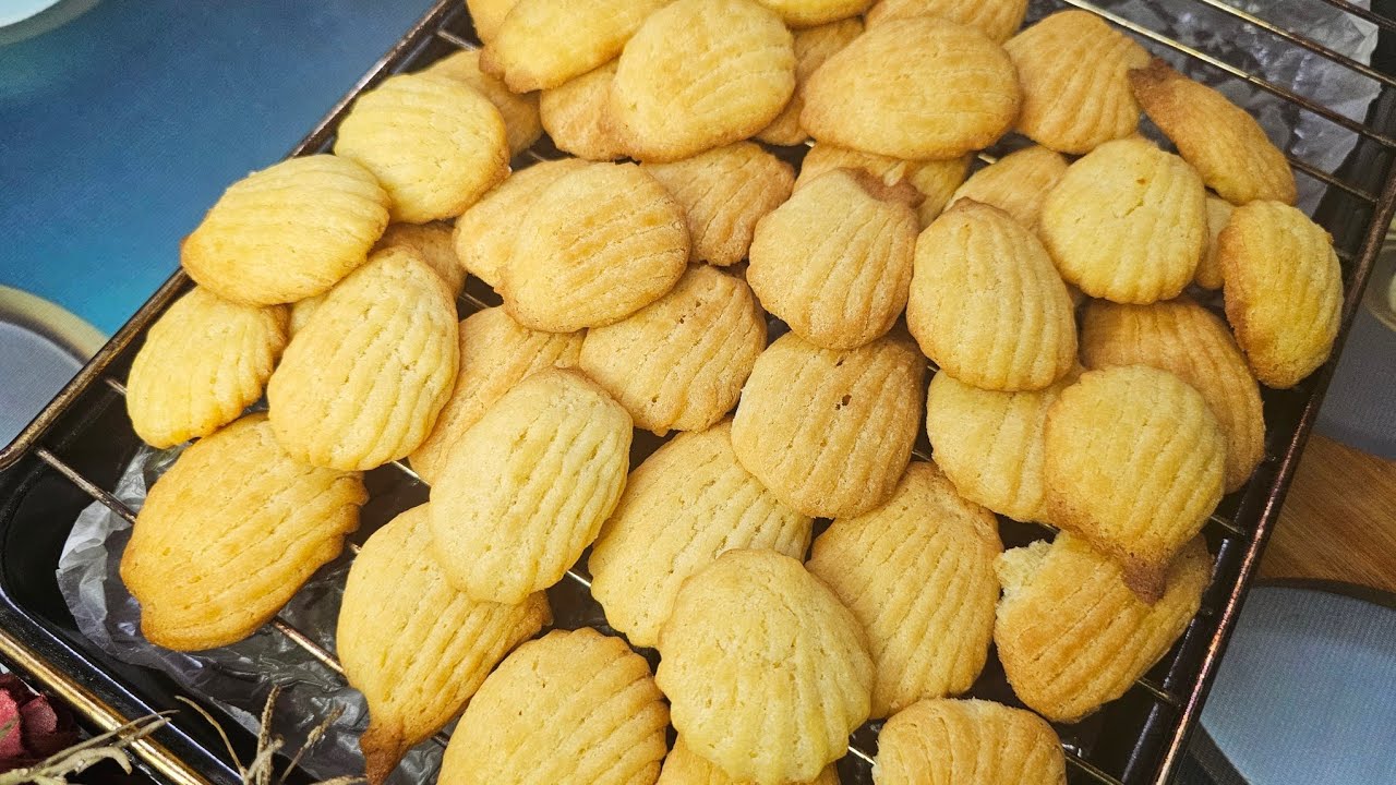 বাটার কুকিজ|খুবই নরম সহজ বাটার কুকিজের রেসিপি|Easy and simple butter cookies recipe||
