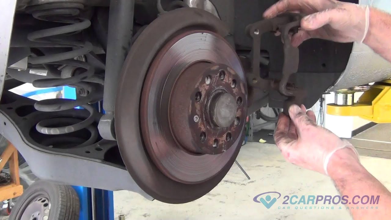 Замена задних тормозных колодок и тормозного диска Volkswagen Jetta 2005-2010