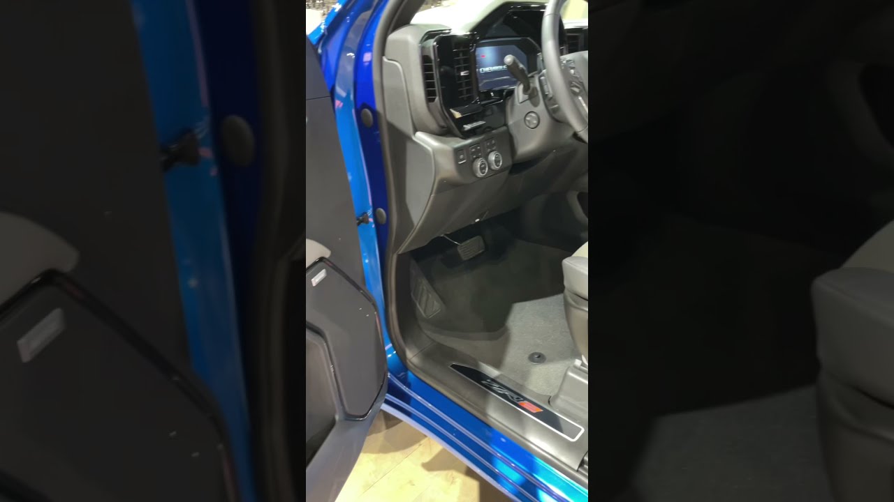 Silverado ZR2 Interior
