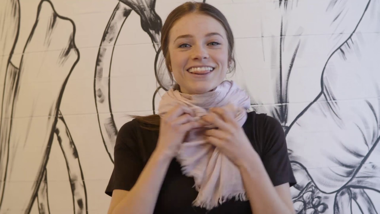 6 ways to wear a summer scarf at TERRA