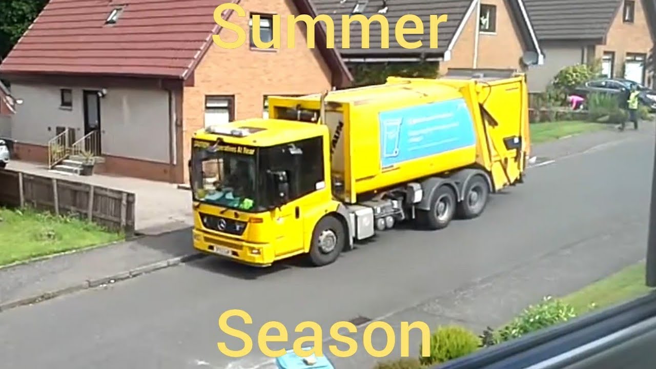*SUMMER SEASON*Mercedes Faun Variopress collecting blue bins (Season 1 episode 1)