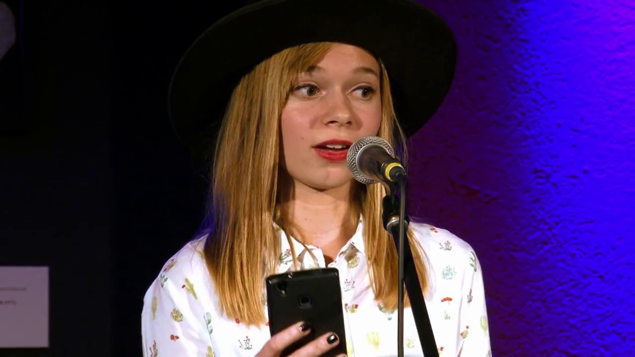 Raffay Sasa - Nő vagyok - Slam Poetry Pécs / 2016.10.12 / II. helyezett