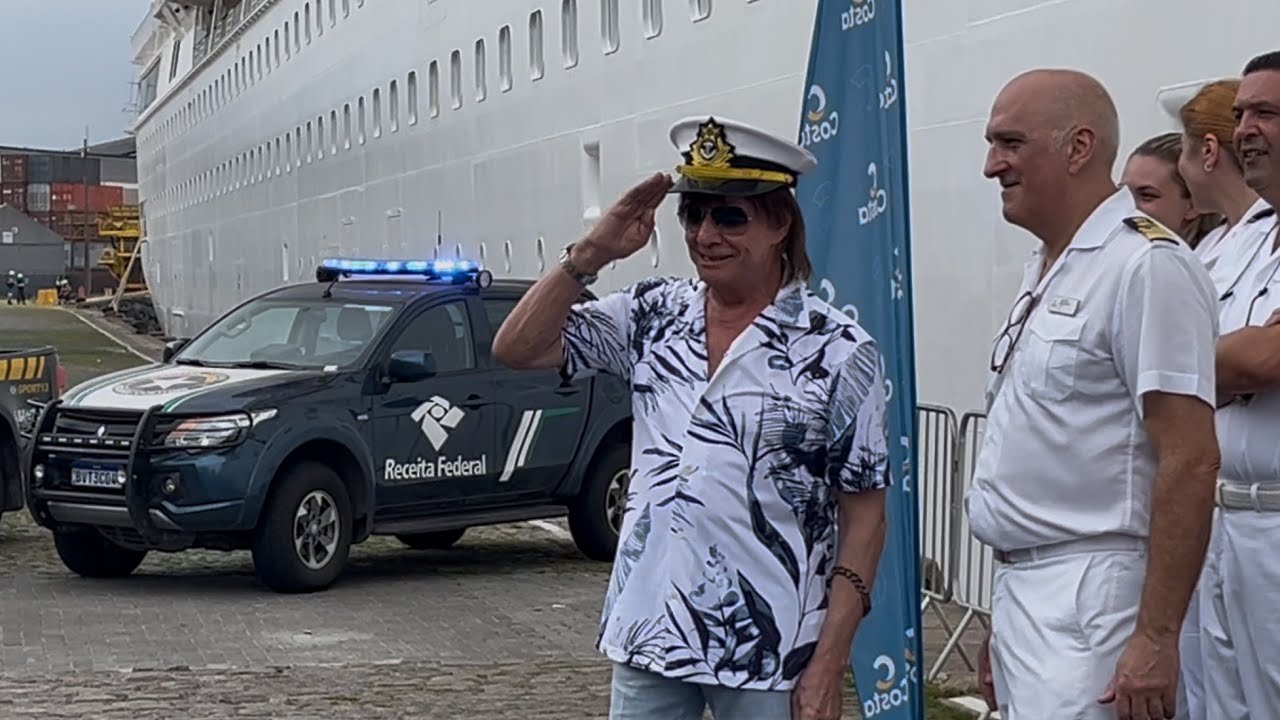 Além do horizonte! Exclusivo para você o embarque de Roberto Carlos no navio!