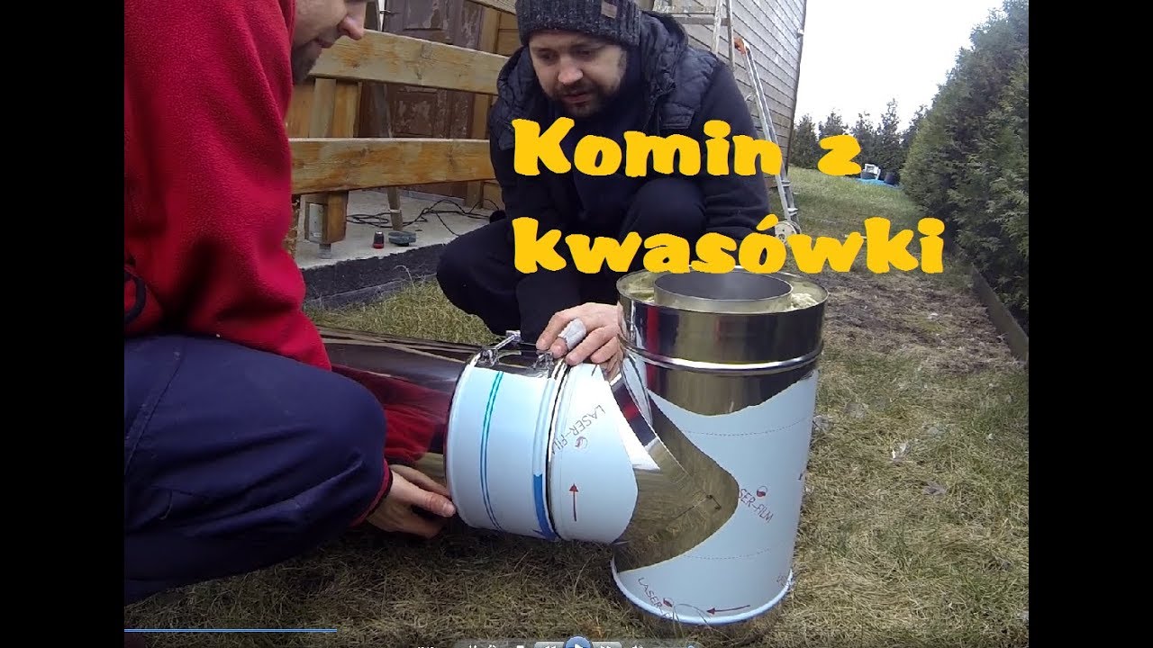 Montaż komina z kwasówki w drewnianym domku