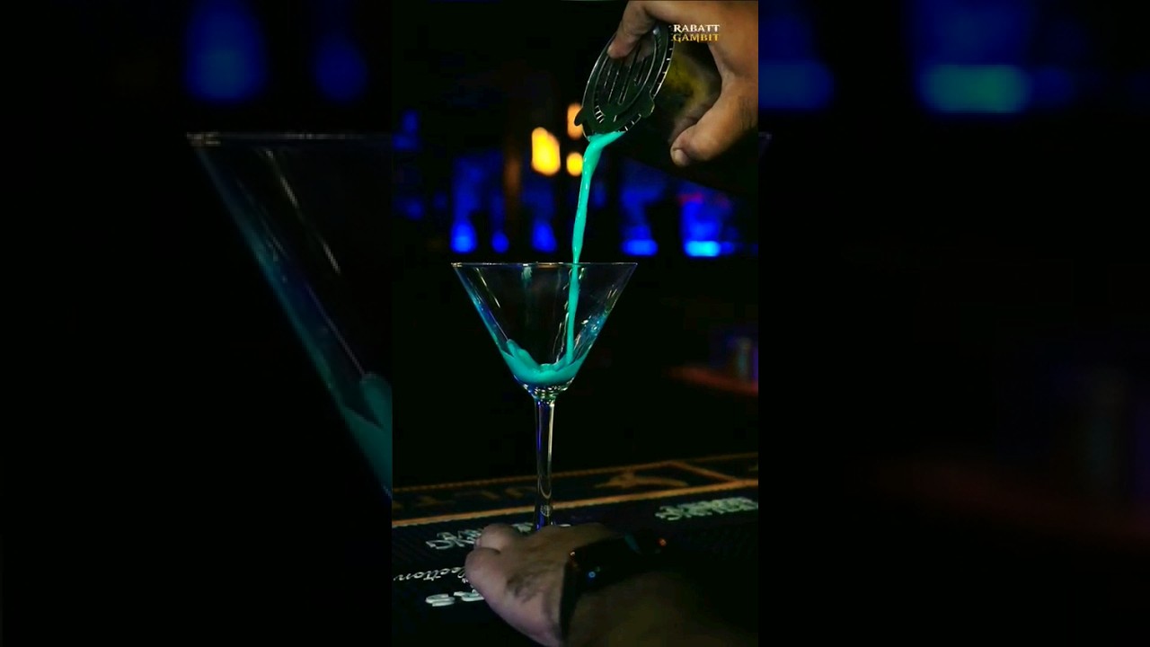 #bartender #cocktail #explore #mixology #recipe #video #drink #youtube #shorts  #love #trending ❤️🥂