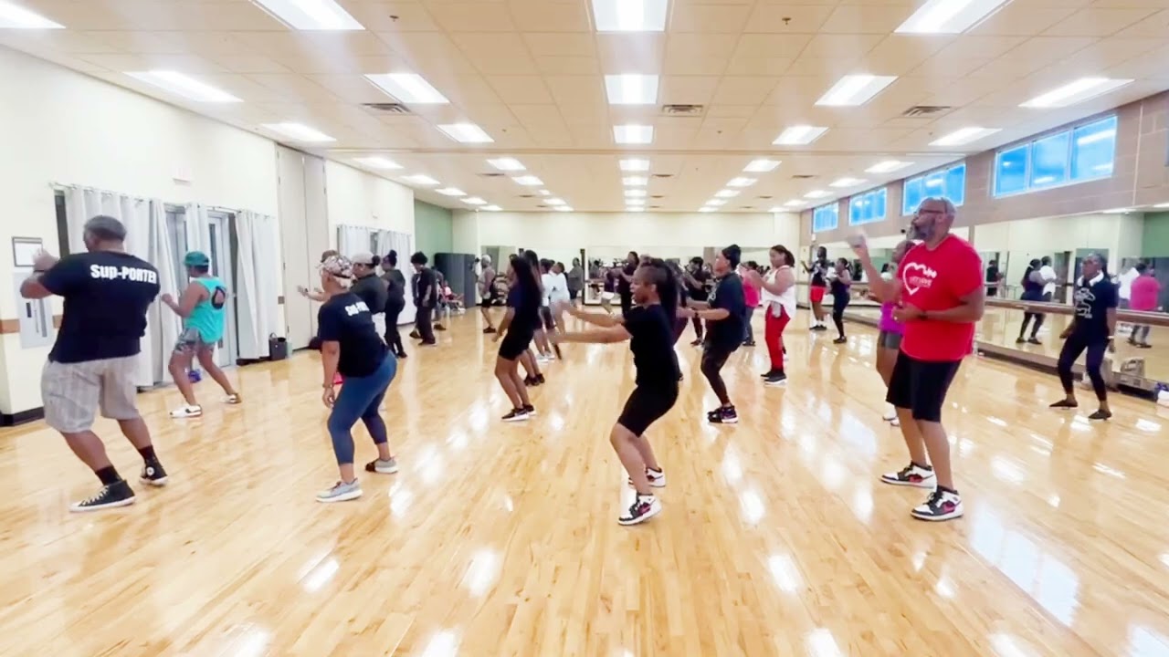 Ah Si! Beginner Line Dance  (Song changed to: Good Love by City Girls and Usher)