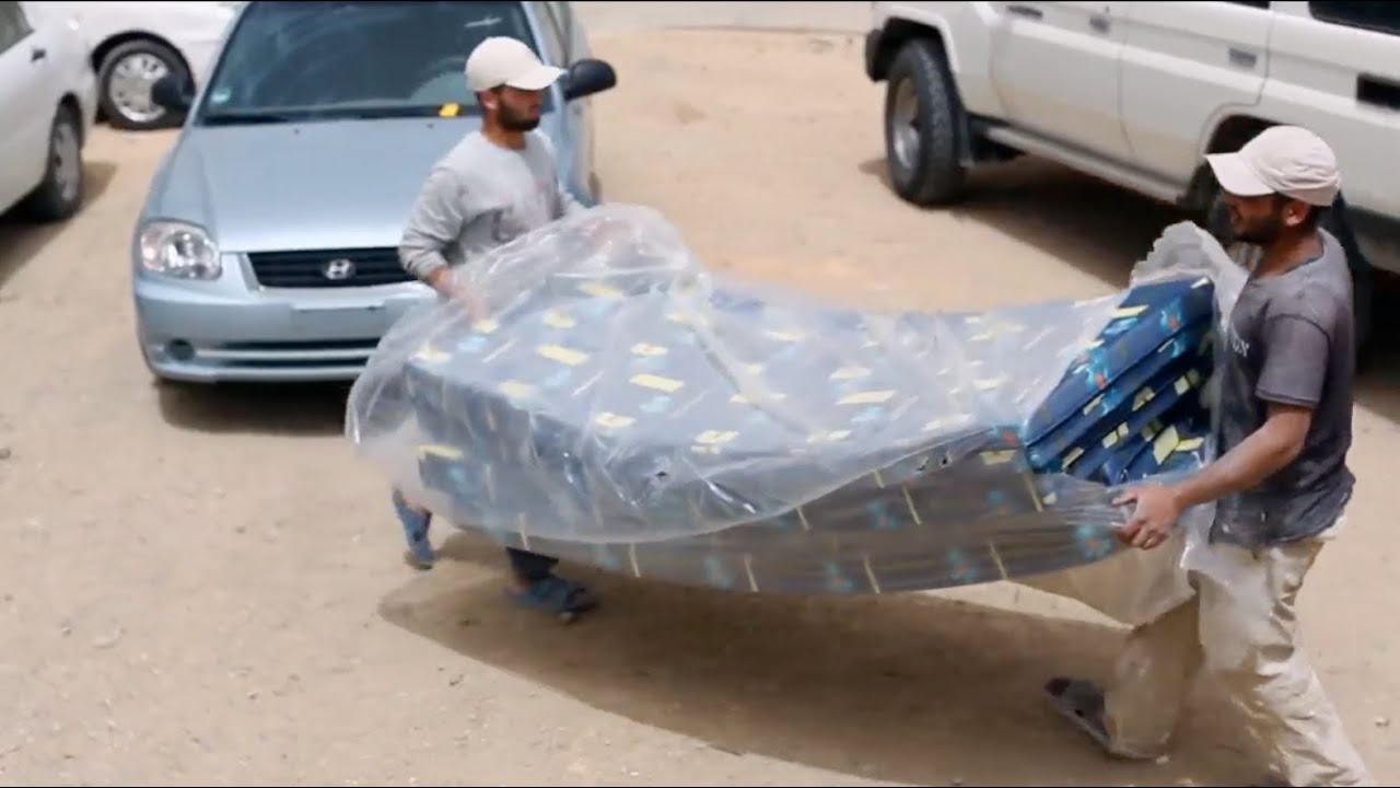 مؤسسة خيرية ليبية تساعد اللاجئين السوريين