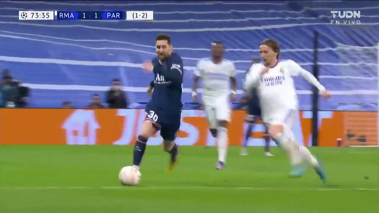 LA INCRE&Iacute;BLE DEFENSA DE LUKA MODRIC A LEO MESSI
