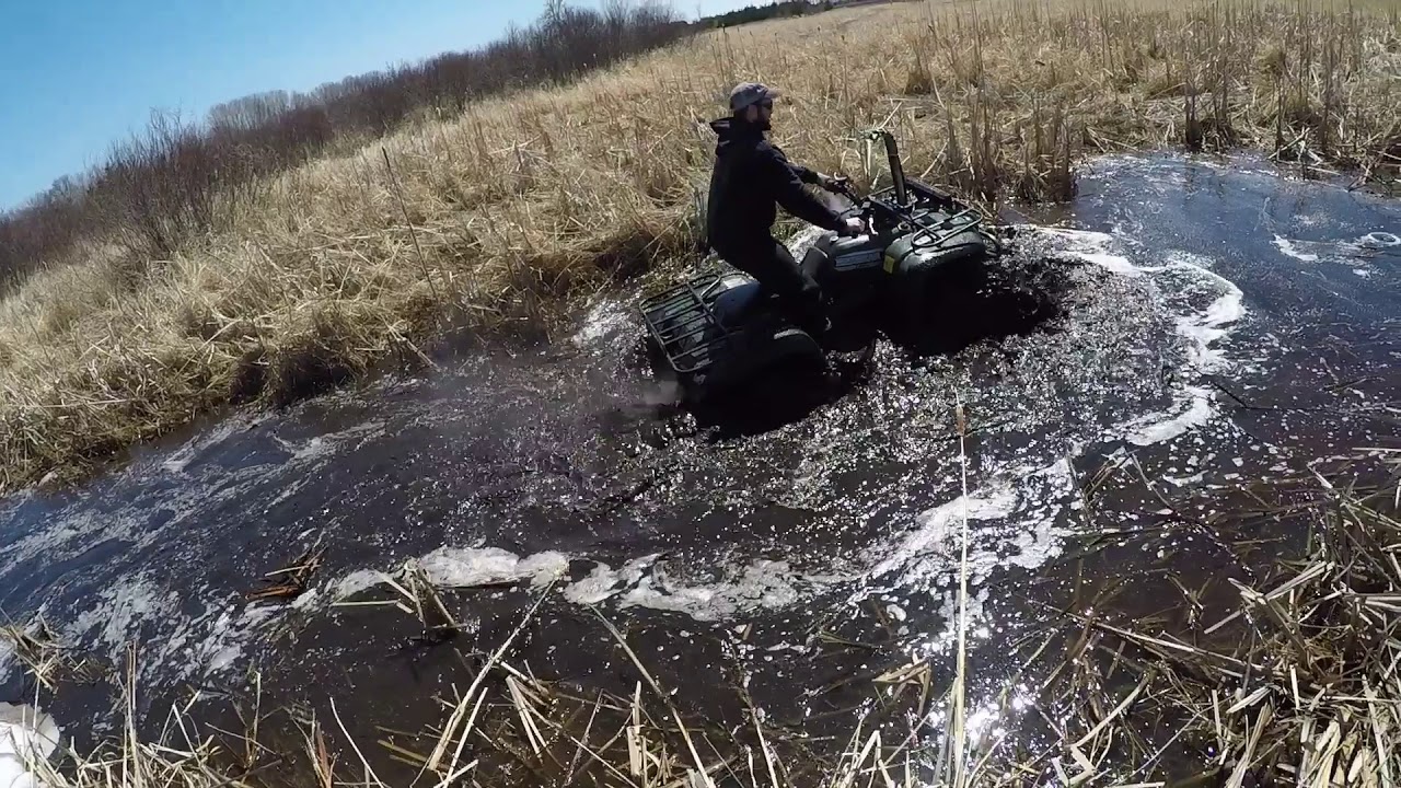 30'' Sludgehammers, Hunting for Mud Holes!