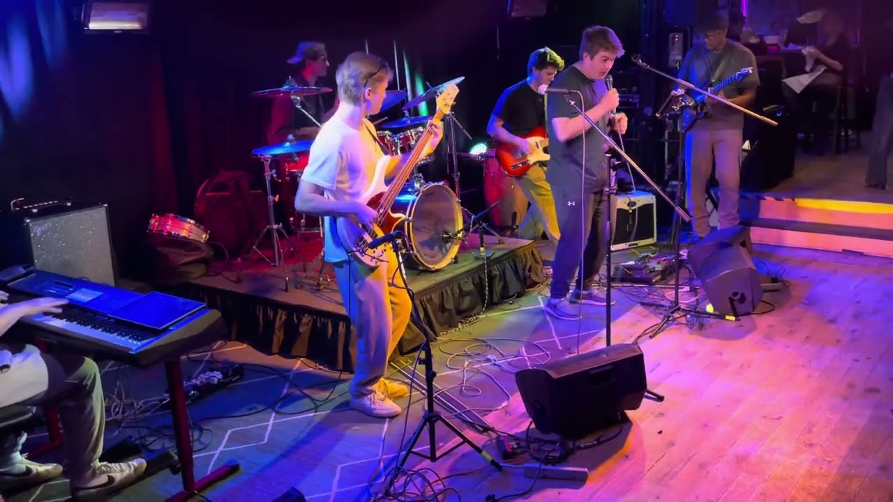 2025 04 10 Chowdah Music w Bernie Williams @ Sugar Hollow - As/Do I Do Stevie Wonder Jam