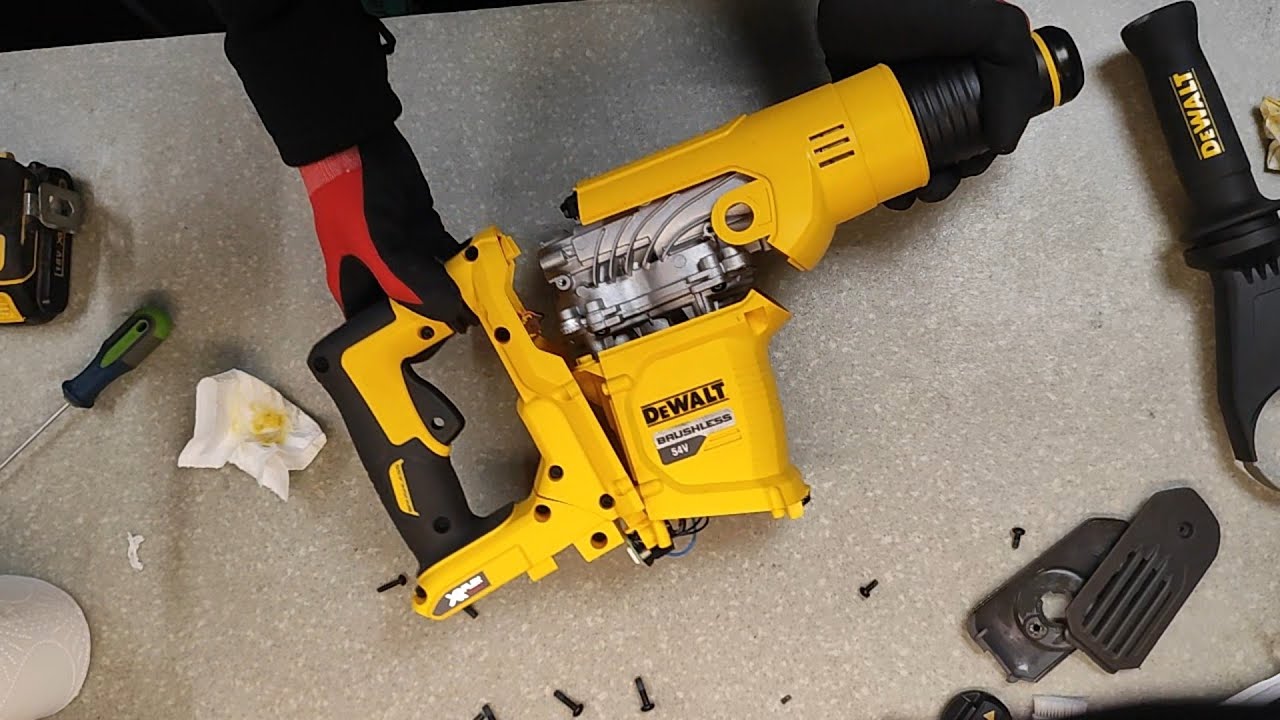 Отзыв, Разборка DEWALT DCH 481, выявление места течи масла из нового перфа