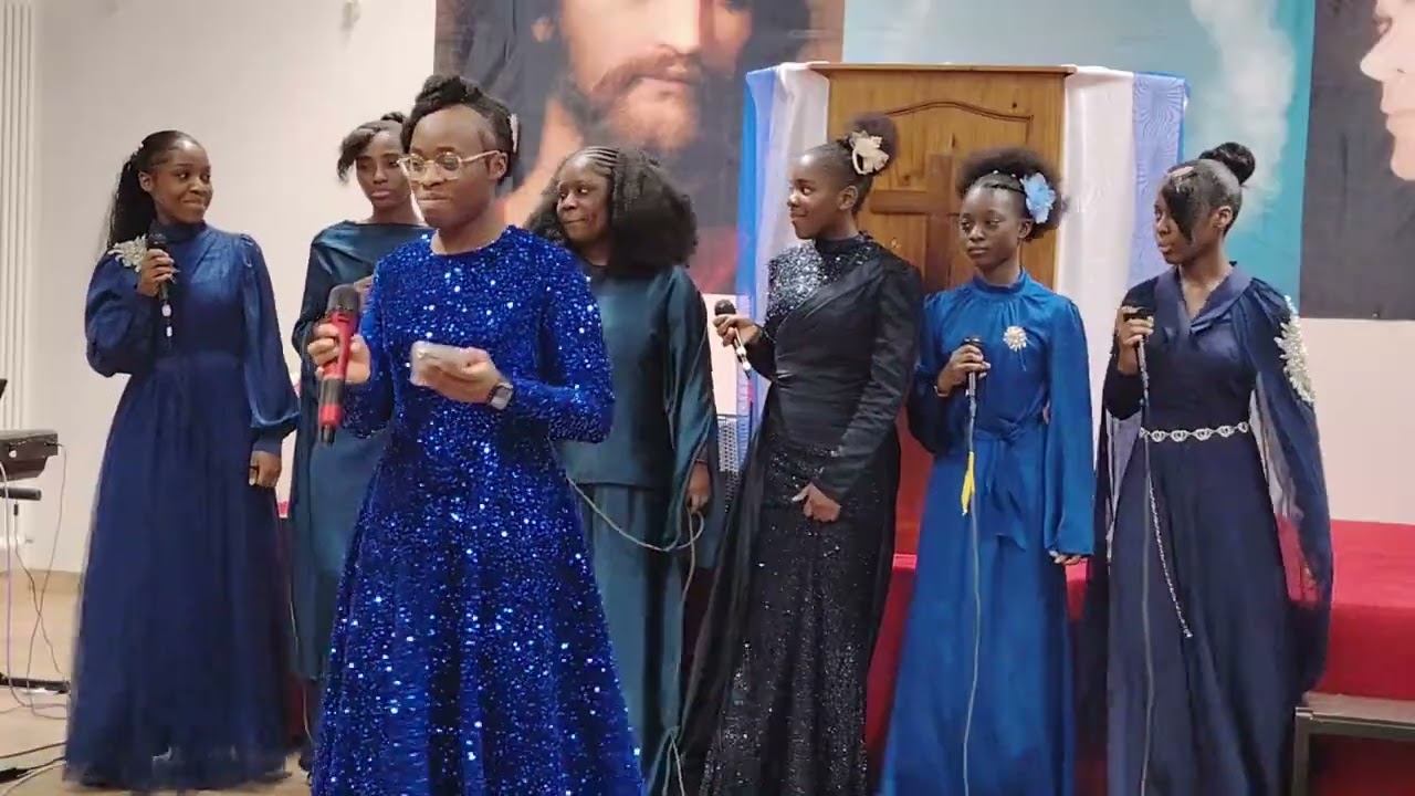 Chant Spécial Veillée 2026 | QUAND TU REGARDE - COMPILATION-  Sœur Grace Faton et la Chorale
