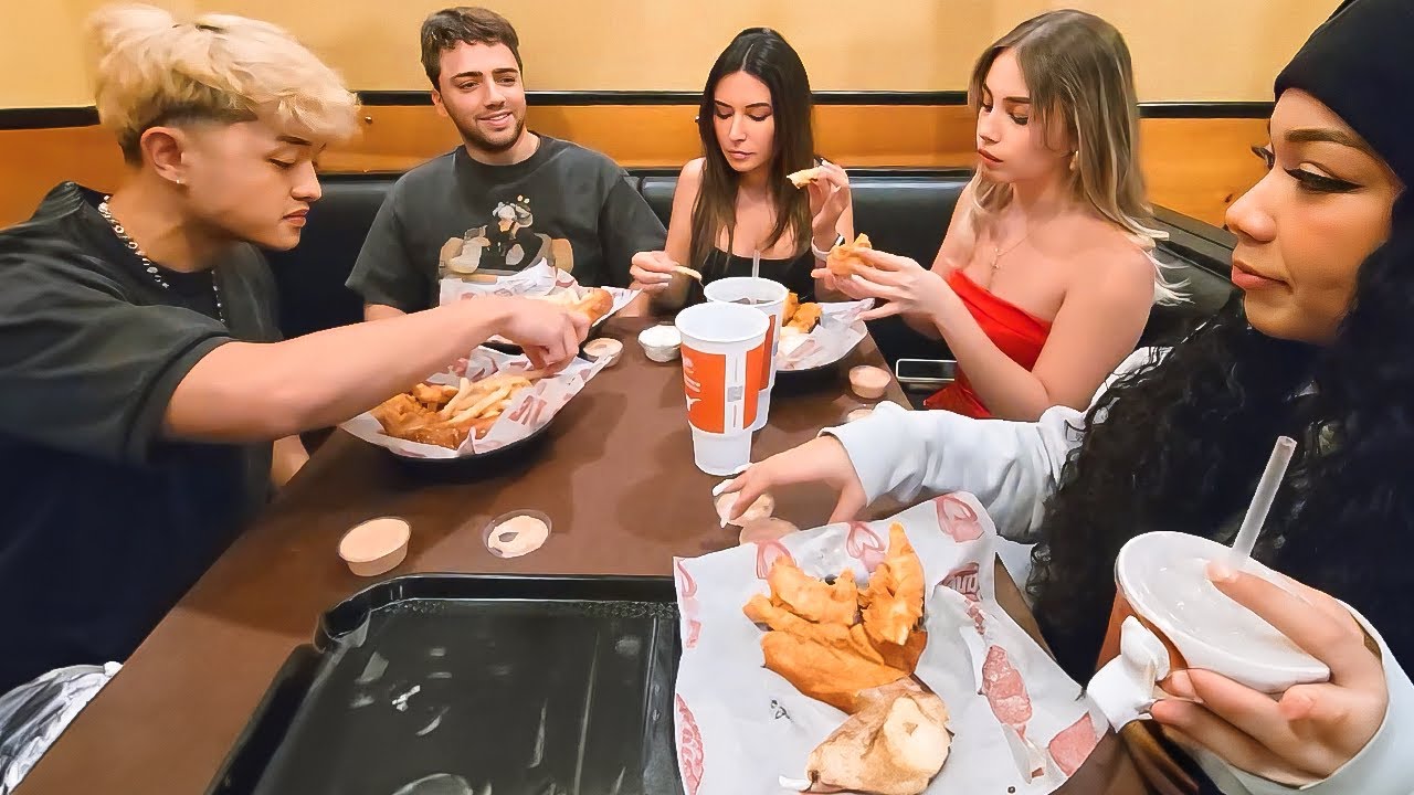 JasonTheWeen, Mizkif, Alinity, Mari & Russel MUKBANG..