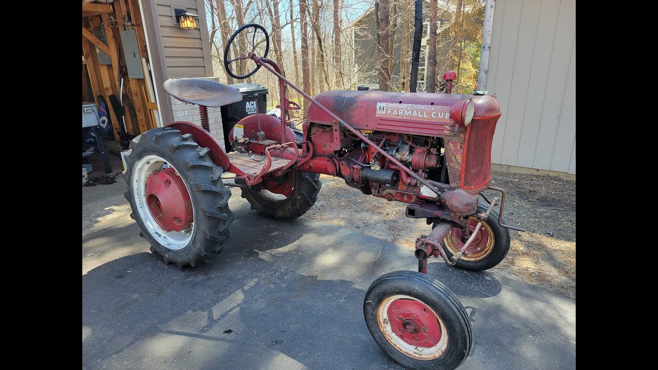 Her First Tractor: 1950 Farmall Cub #113122 - WILL IT RUN in under an HOUR?