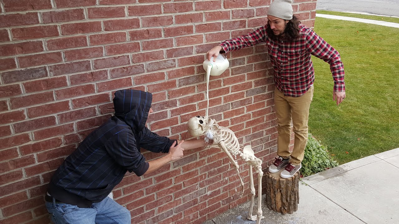 Truth or Dare Skeleton