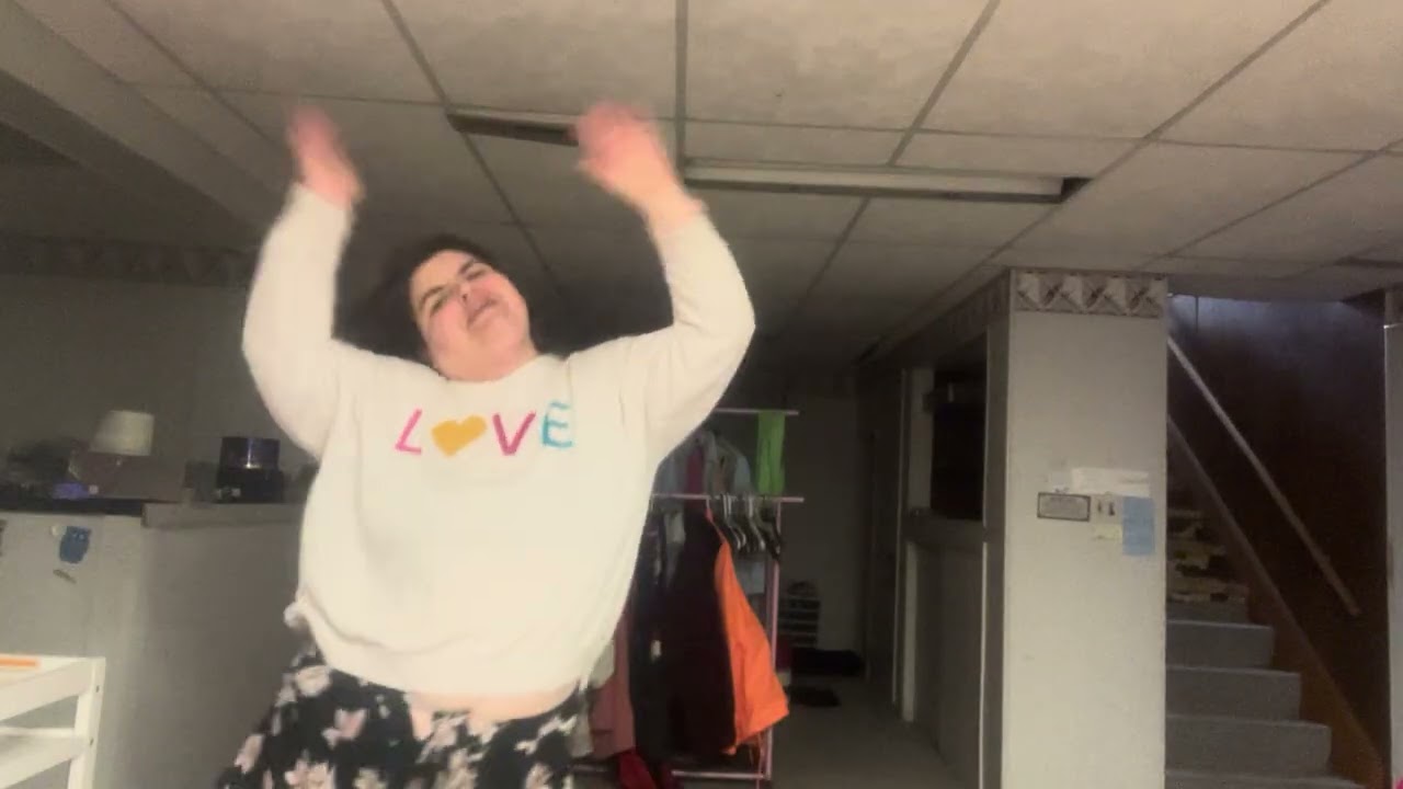 Psalms 8 Halle by: @philwickham @philwickham praise/dance cover
