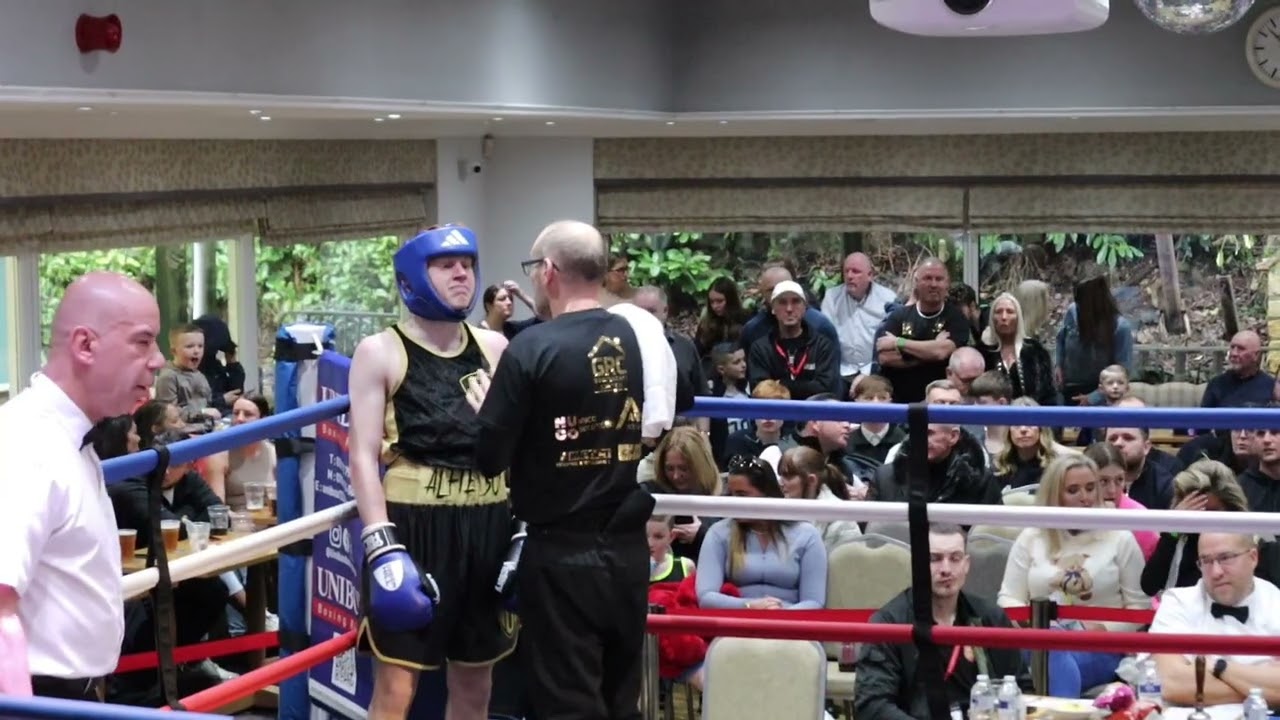 Full junior alliance fight. Ferguson v Stankiewcz- Proper 50/50