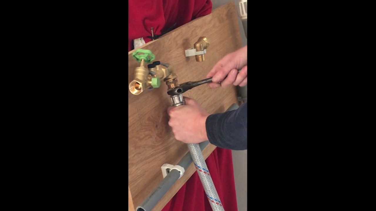 Installatie van een Delta waterontharder
