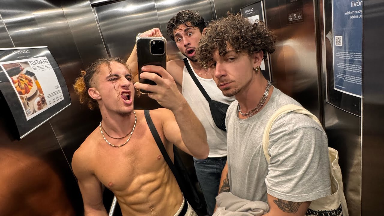 Vlog BARCELONAAAA 🇪🇸 ( feat Iliesse et marius ) on construit notre propre r&eacute;alit&eacute; 