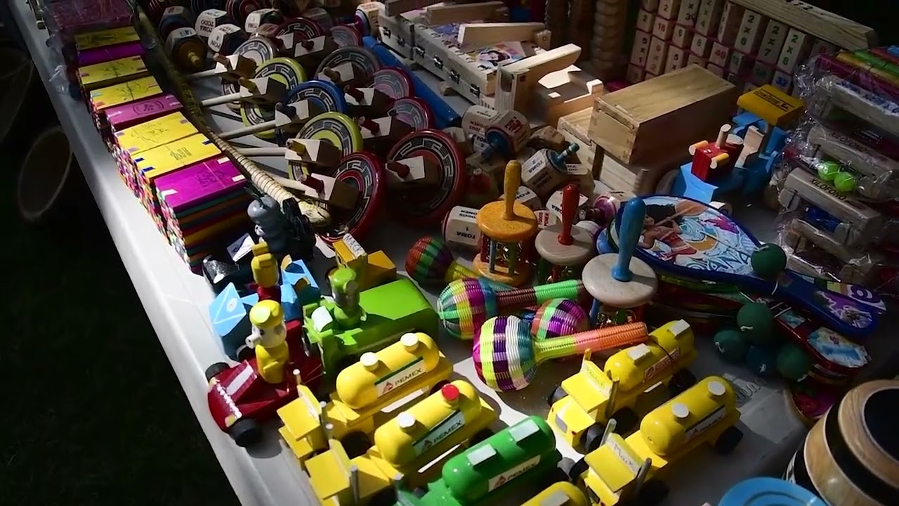 Gobierno hace: Reciclaje de árboles de Navidad