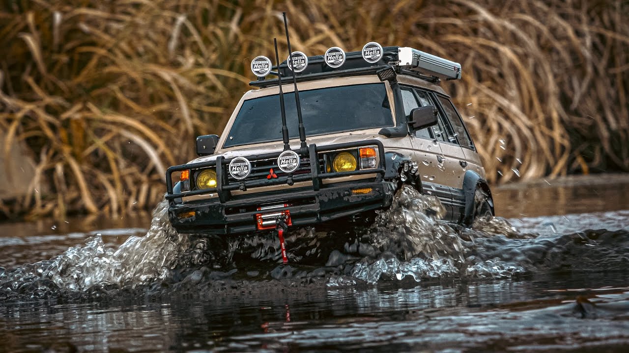 Mitsubishi 1/10 Scale Pajero off road Adventure